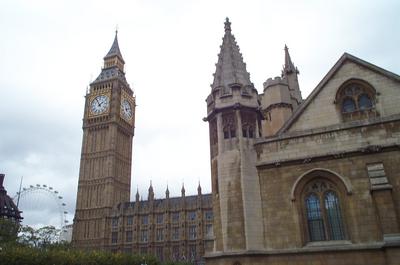 Westminster_Parliament_Copyright_20030922_Kaihsu_Tai.jpg